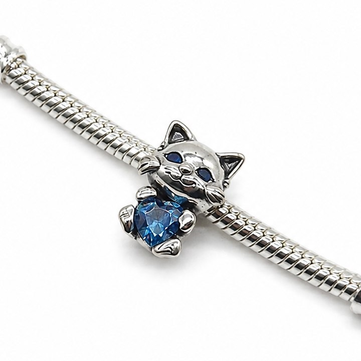 Sterling Silver Cat Charm with Gift Box. For Charm Bracelets