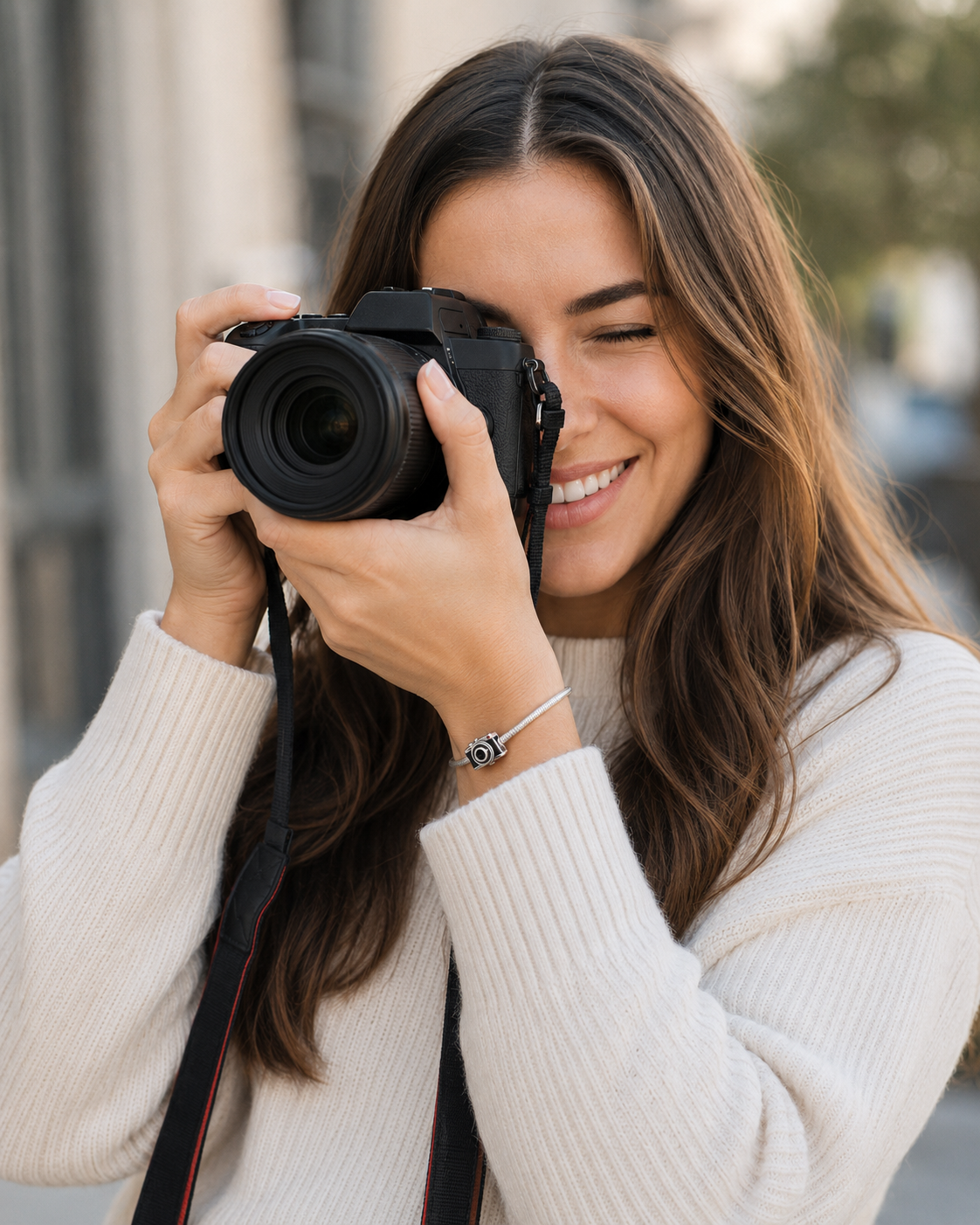 Sterling Silver Photographer Camera Charm with Gift Box. For Charm Bracelets or Necklaces